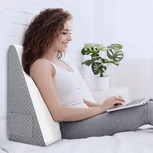 Oreiller Triangulaire en Mousse à Mémoire de Forme pour Dormir – Image 3